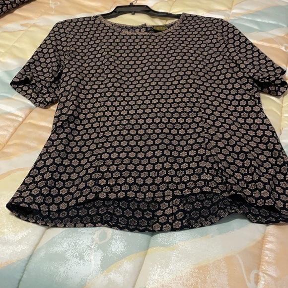 Pants and blouse brand new only wore 1 time - Picture 1 of 6